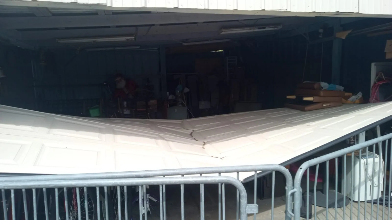 Emergency Garage Door Service in Friendswood, TX — Lemus Garage Door Services, Licensed & Insured, (281) 906-4783